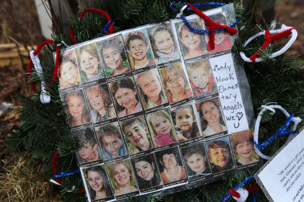 Newtown Commemorates One Month Anniversary Of Elementary School Massacre 