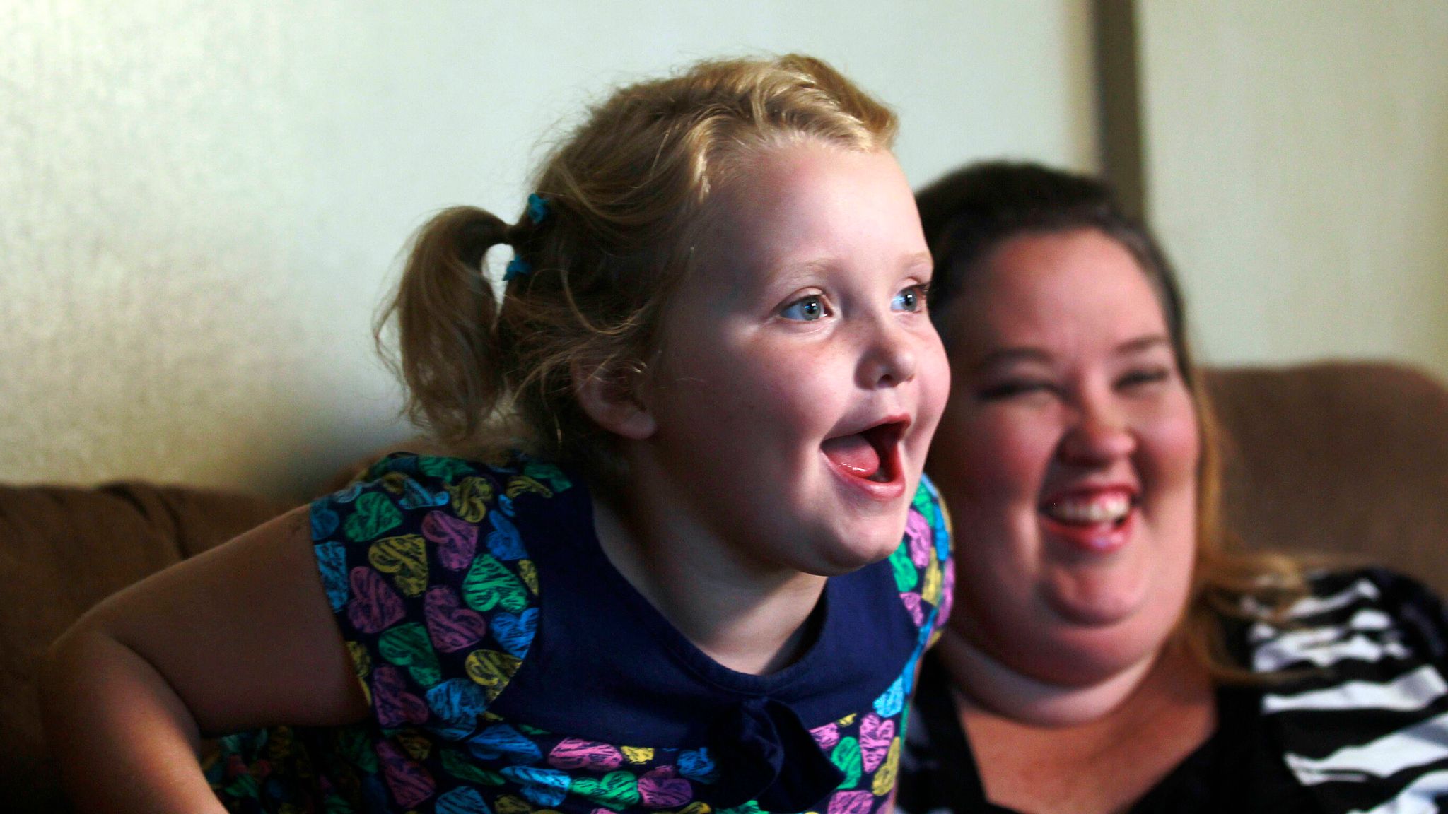 Alana “Honey Boo Boo” Thompson and “Mama June” Shannon in 2012. Pic: AP