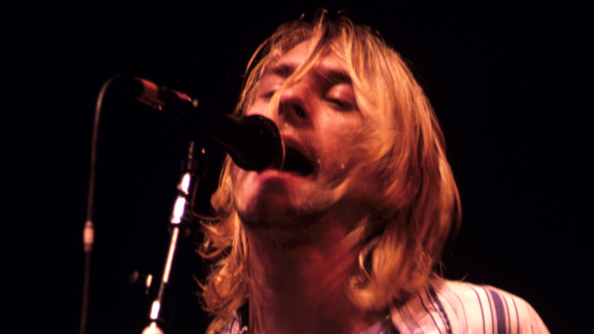 Kurt Cobain of Nirvana on stage in December of 1993. Pic: AP/Scott Weiner / MediaPunch /IPX 