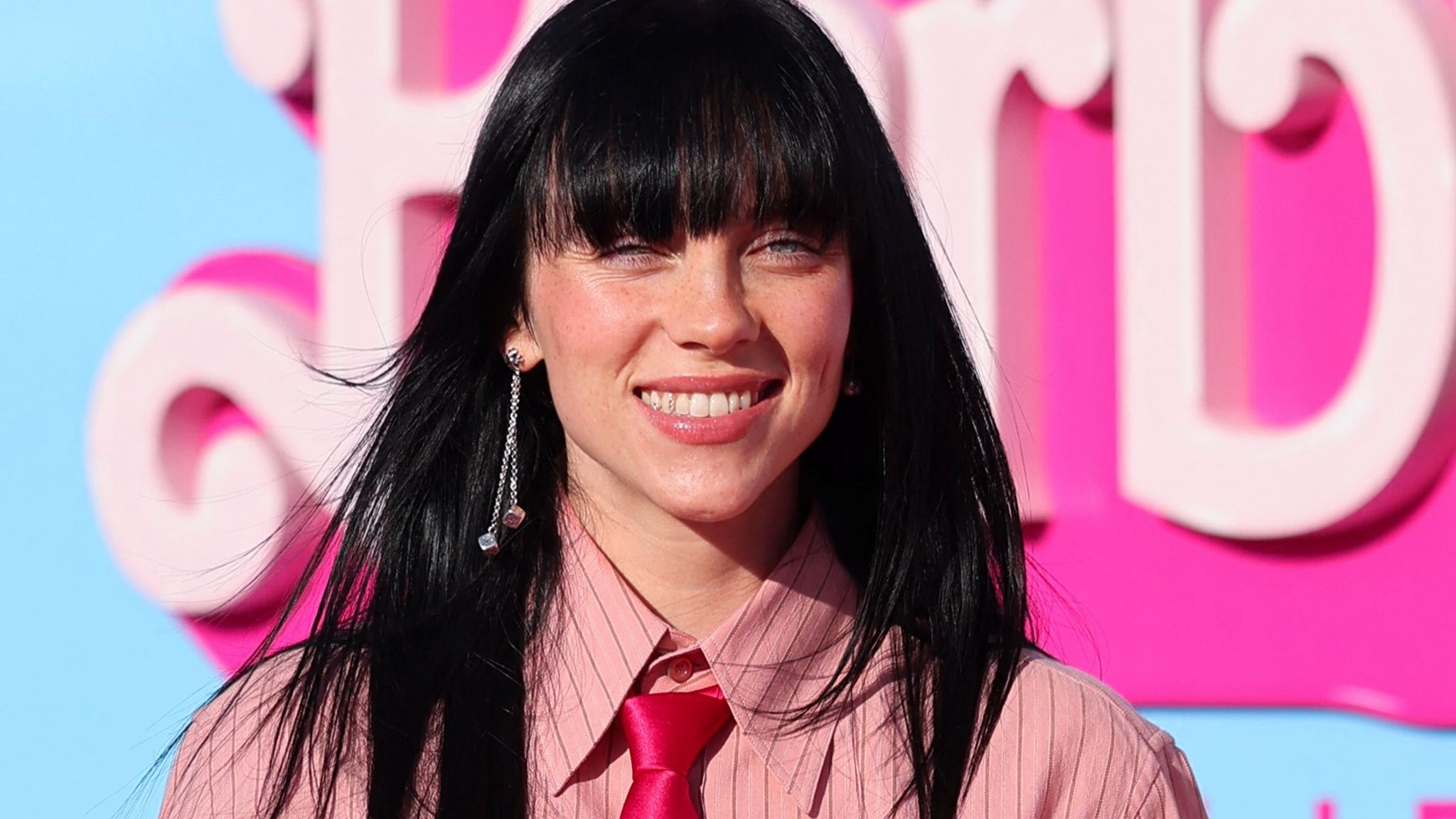 Billie Eilish poses on the pink carpet for the world premiere of the film "Barbie" in Los Angeles, California, U.S., July 9, 2023. REUTERS/Mike Blake 