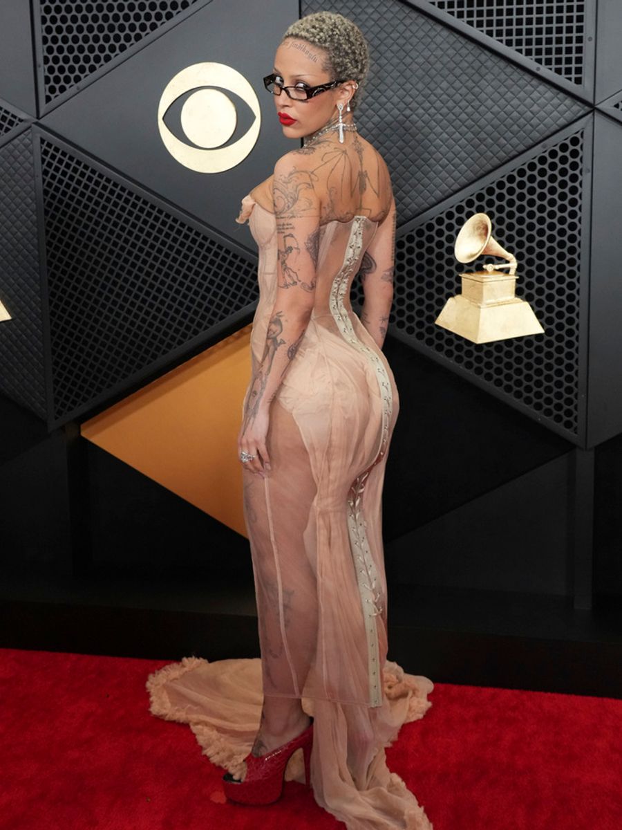 Pretty in peach, Doja Cat, Pic: AP