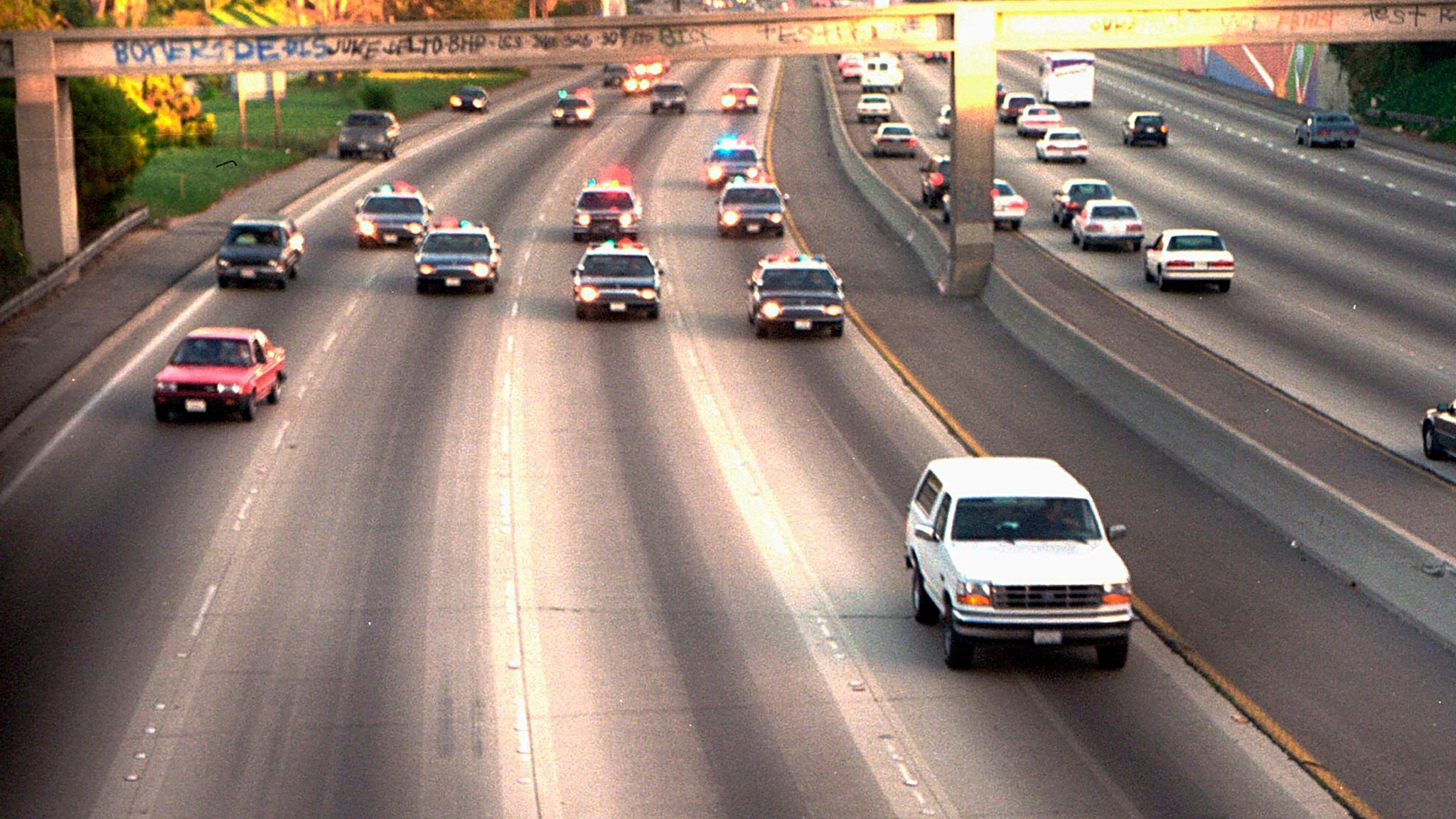 A white Ford Bronco, driven by Al Cowlings and carrying OJ Simpson, being trailed by Los Angeles police on 17 June , 1994. Pic: AP