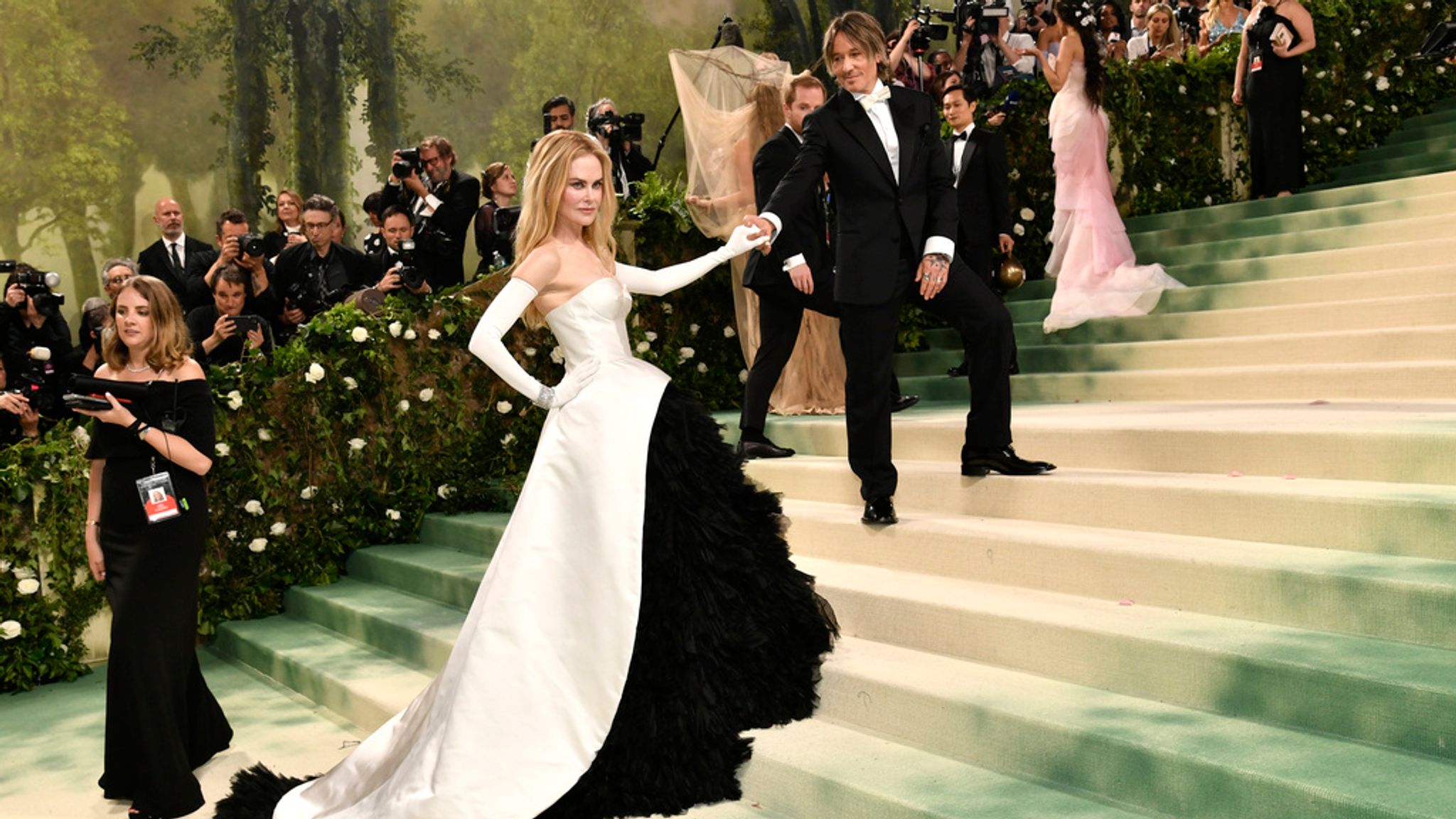 Nicole Kidman, left, and Keith Urban attend The Metropolitan Museum of Art&#39;s Costume Institute benefit gala celebrating the opening of the "Sleeping Beauties: Reawakening Fashion" exhibition on Monday, May 6, 2024, in New York. (Photo by Evan Agostini/Invision/AP)