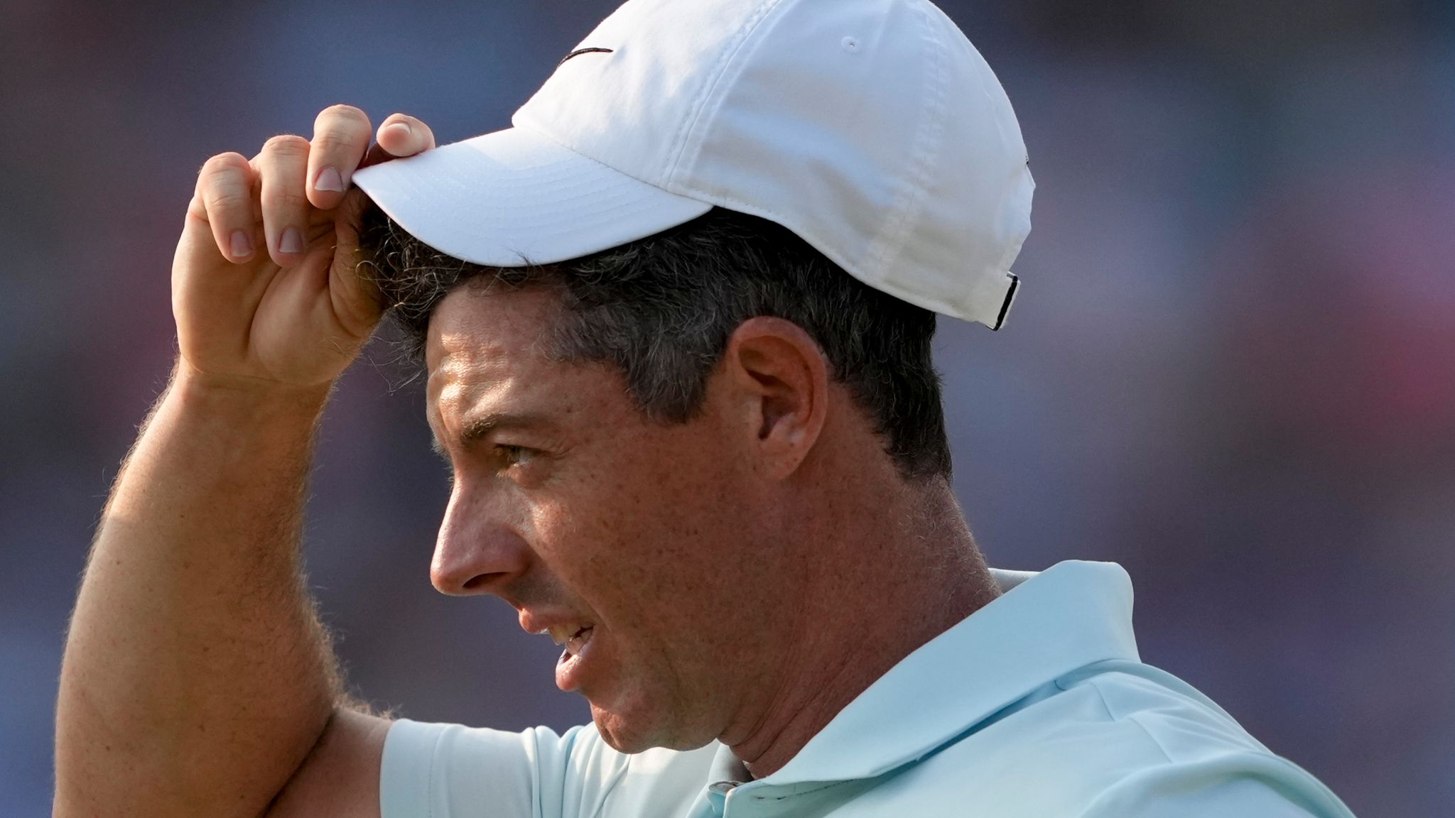 Rory McIlroy, of Northern Ireland, reacts after missing a putt on the 18th hole during the final round of the U.S. Open golf tournament Sunday, June 16, 2024, in Pinehurst, N.C. (AP Photo/Matt York) 