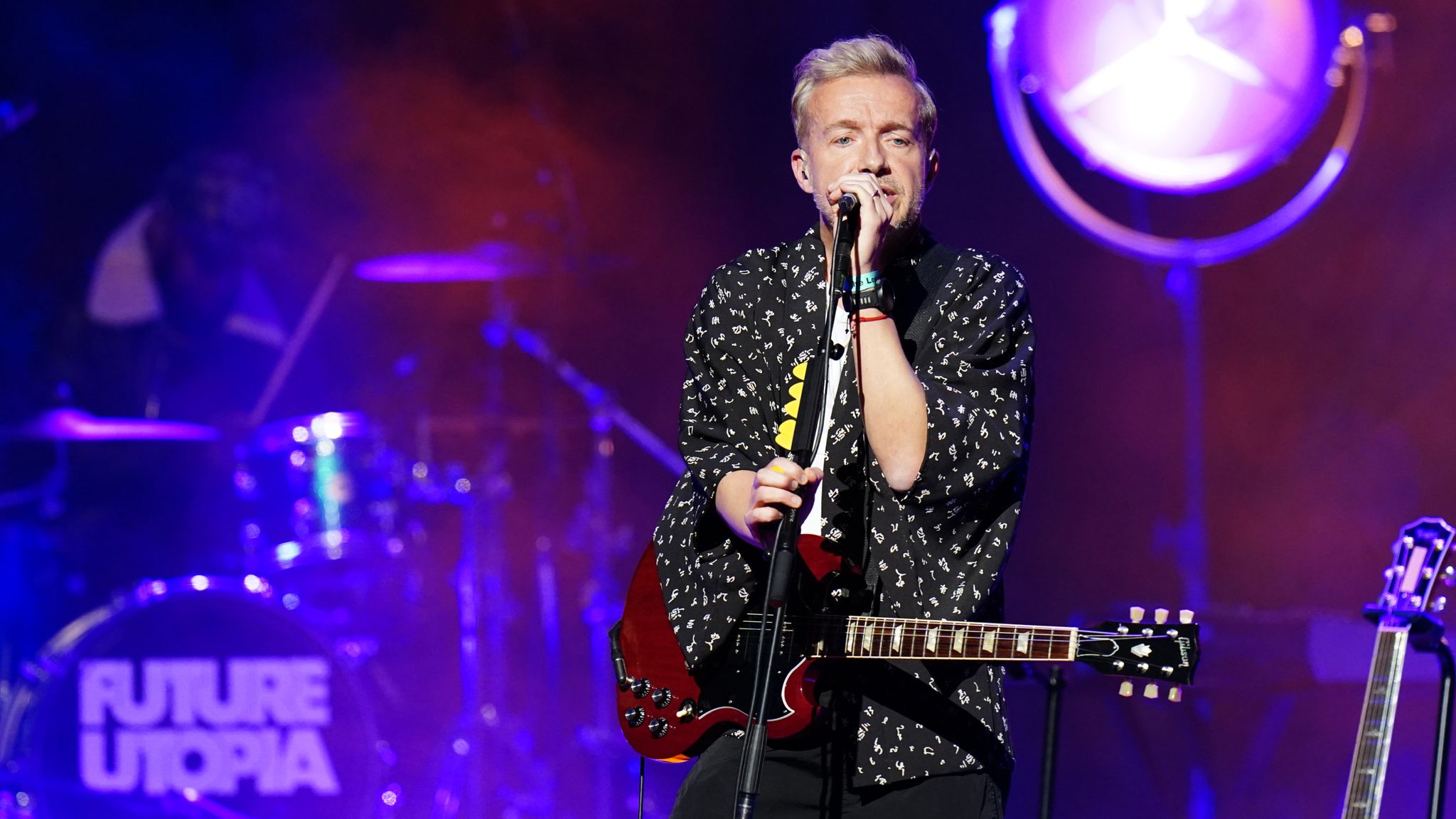 Fraser T Smith performs on stage during The Other Songs Live, at the London Palladium in May 2023. Pic: Ian West/PA 