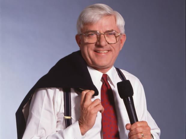 Phil Donahue poses for a portrait in New York, May 19, 1992. 