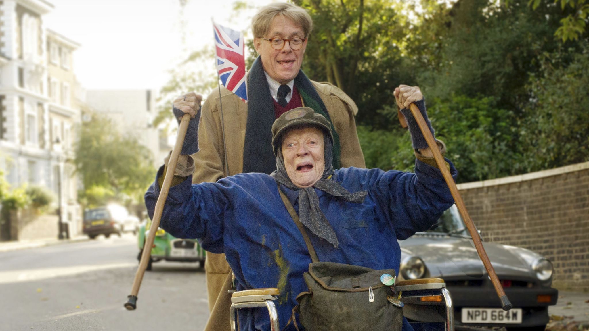 Pic: Bbc/Tristar Prods/Kobal/Shutterstock The Lady In The Van - 2015 Alex Jennings, Maggie Smith 2015