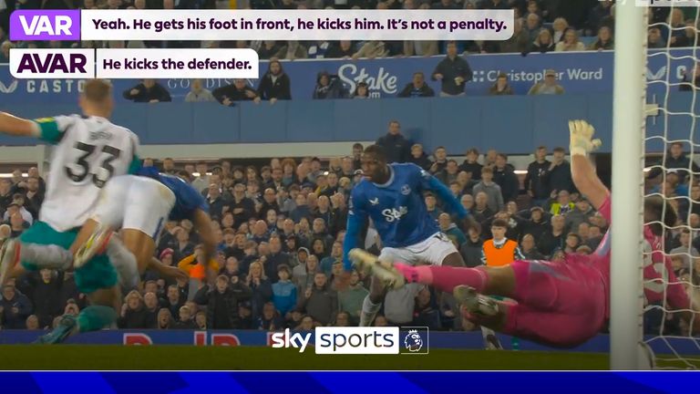 Everton v Newcastle mic&#39;d up